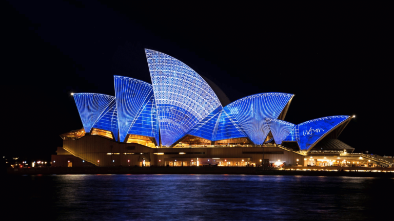 Best-Cruise-Experience-in-Singapore-An-Ultimate-Guide_destination_australia